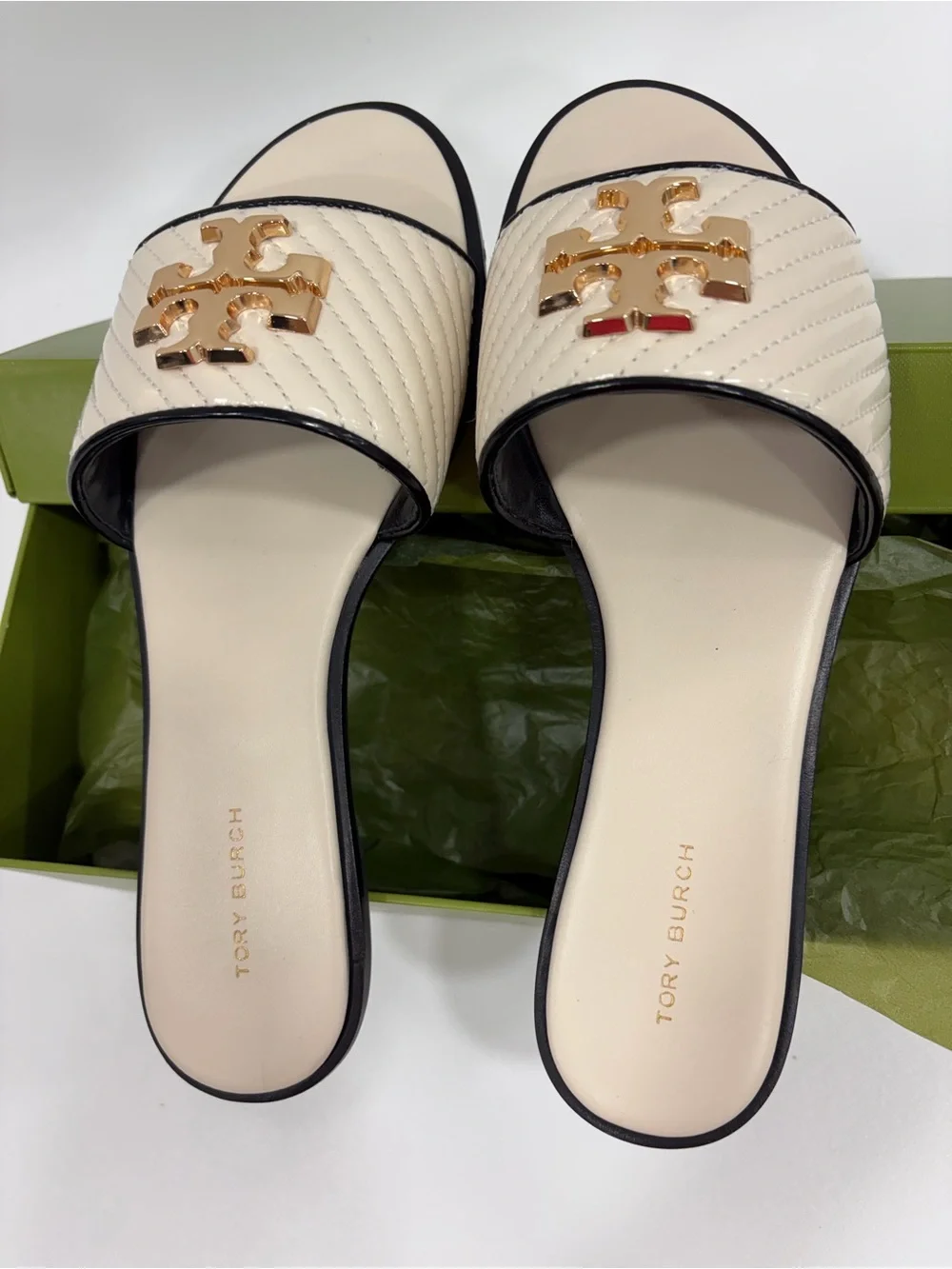 New in Box Tory Burch Everly Leather Slide, Light Cream, LIMITED EDITION 9